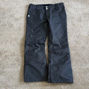 Women’s black snowboard/ski pants